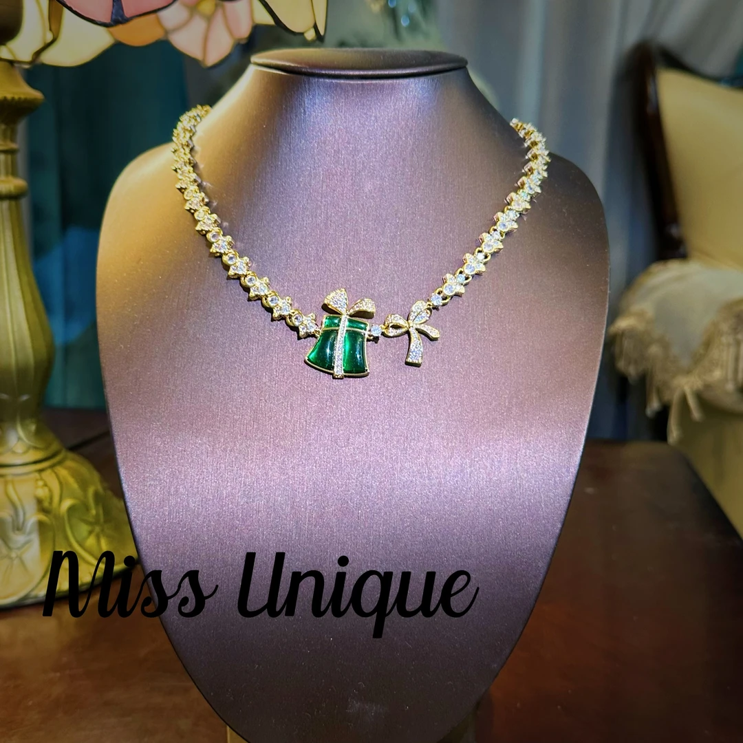 S6378外贸蝴蝶结绿色盘扇项链