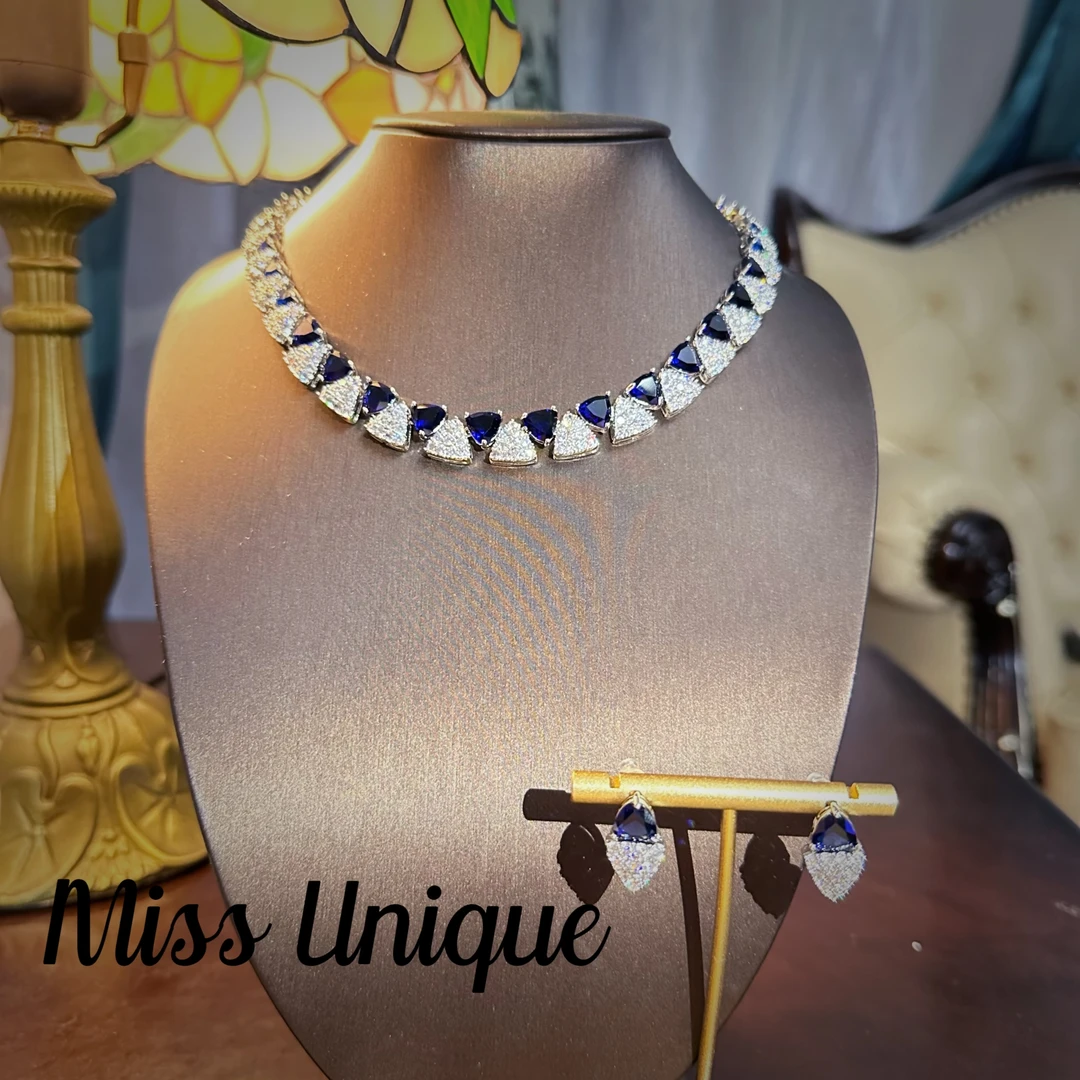 S6197宝蓝色三角项链套装