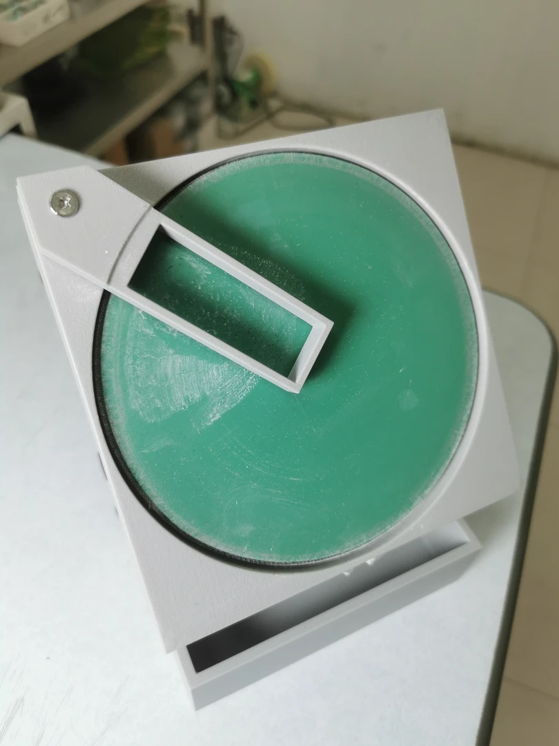 无框镜片切边机，捯边机。微型小巧精致