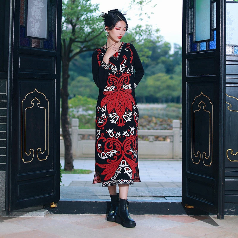 杨丽萍衣橱-雅致旖旎提花秋冬民族风针织花裙