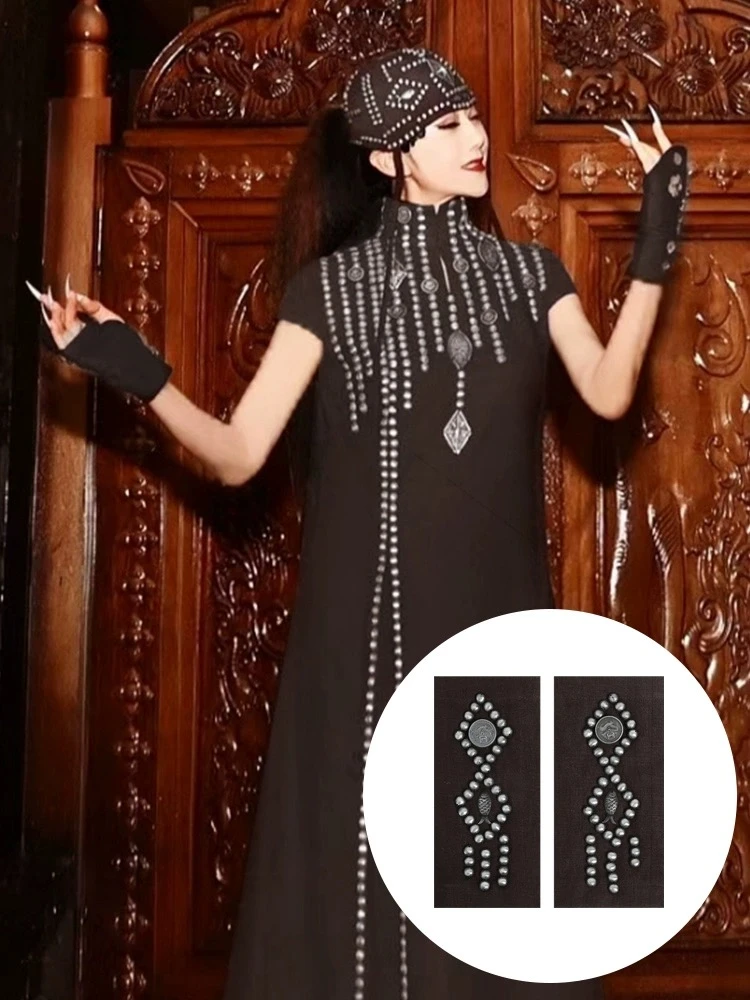 杨丽萍衣橱-鱼跃龙门苗银重工手指套/零珠片玉同款