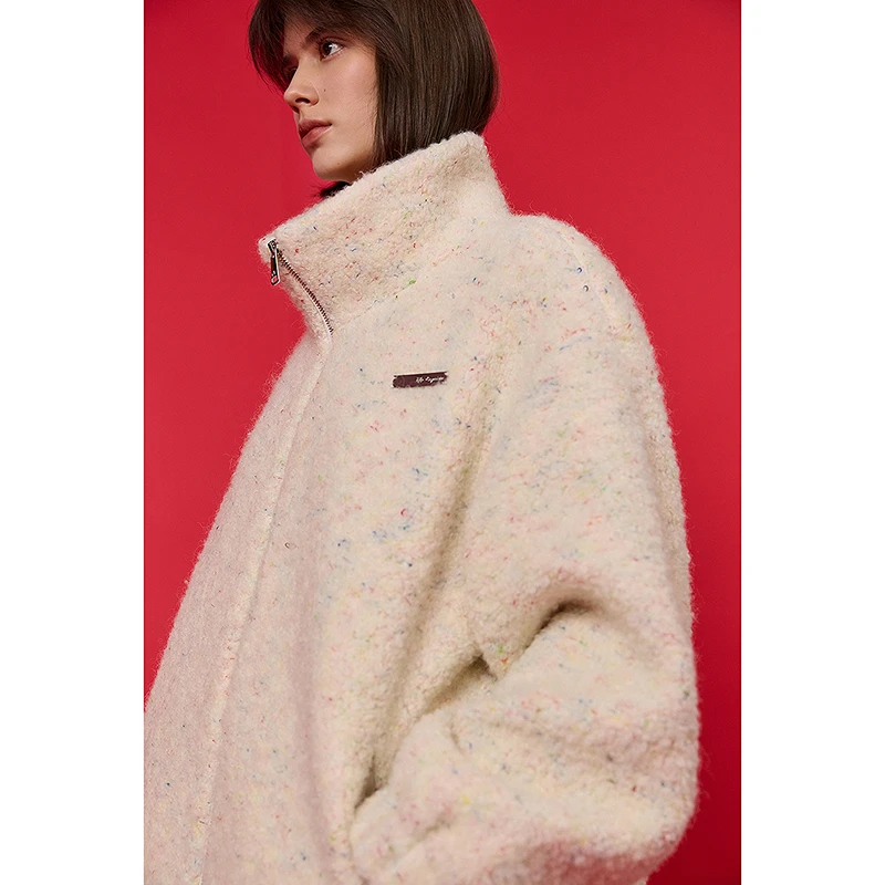 【雪地缤纷】LILY冬季新款含绵羊毛节日宽松女装短外套124439C3928