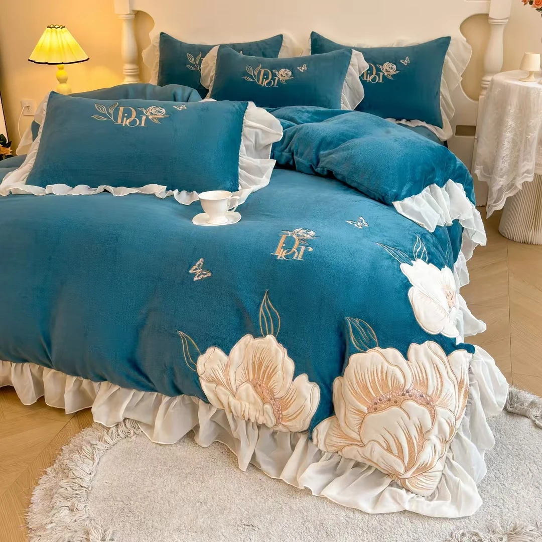 【香妃蓝】贴布绣花加厚牛奶绒四件套绒被套柔软蕾丝被罩床单
