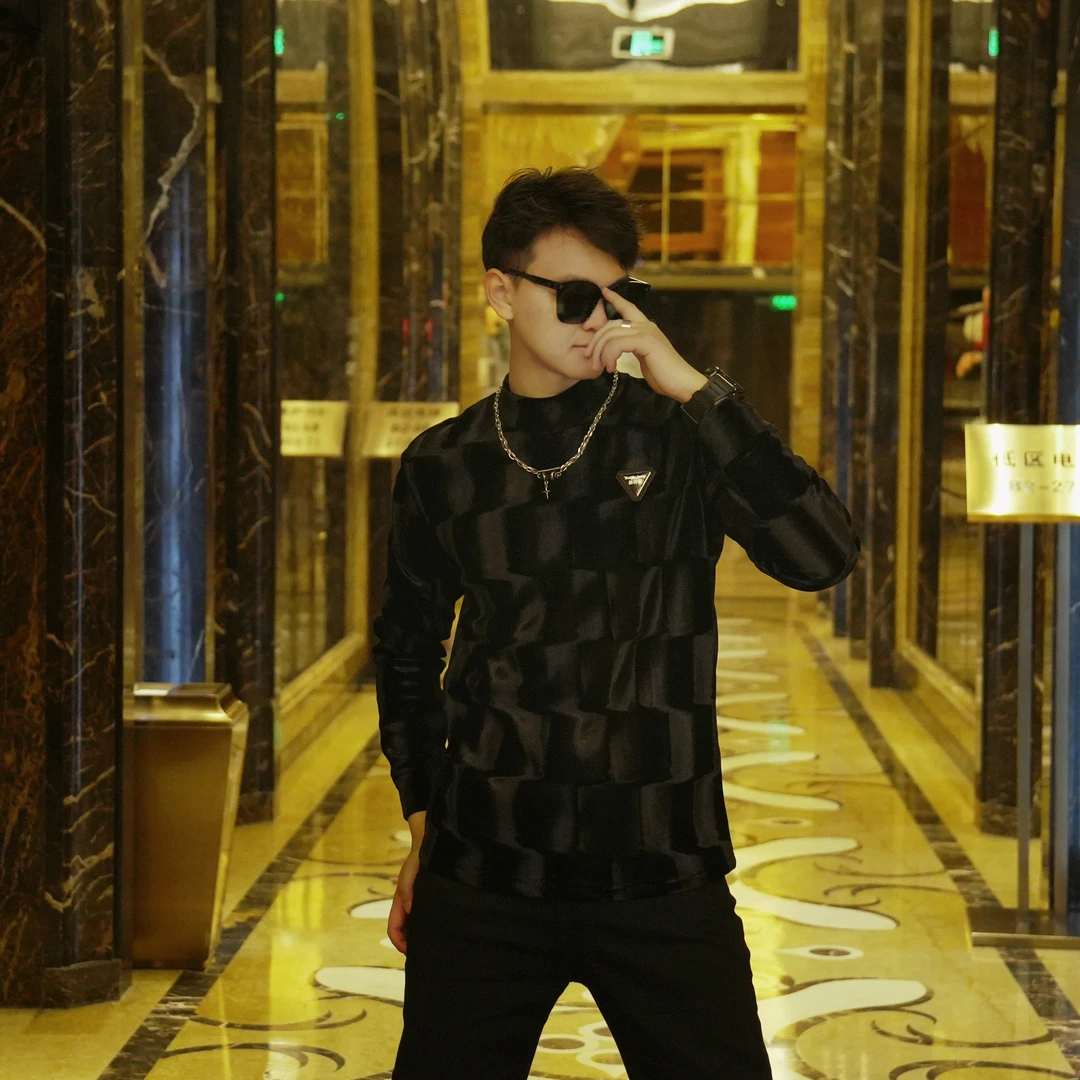 【简奢】金丝绒男士设计时尚潮流加厚修身秋冬长袖卫衣上衣半高领