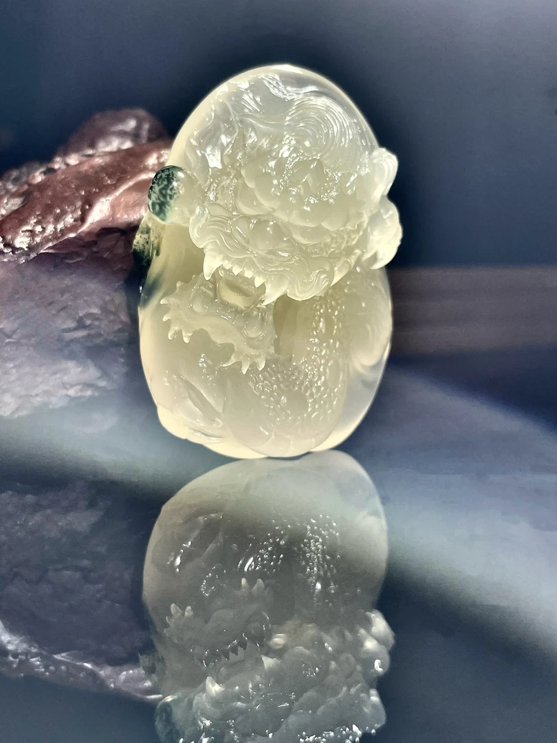 纯天然阿拉善糖心玛瑙绿糖龙牌挂件摆件通用款