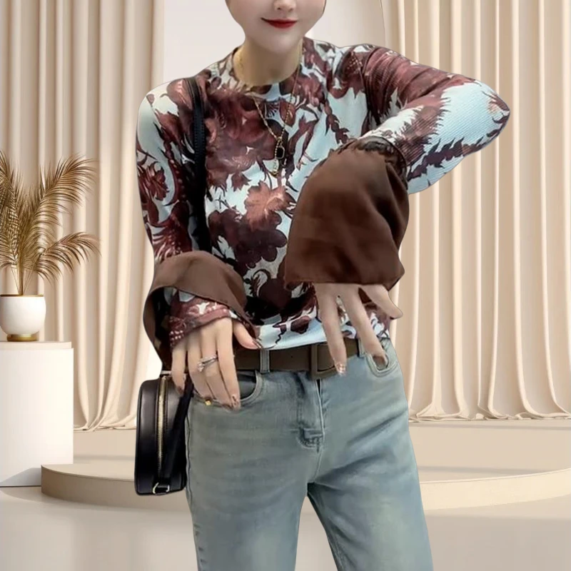 复古碎花拼接时尚喇叭袖洋气打底衫2024秋季新款长袖上衣女设计感