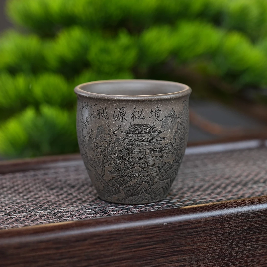 宜兴原矿天青泥手工刻绘桃园秘境紫砂主人杯品茗杯茶具325