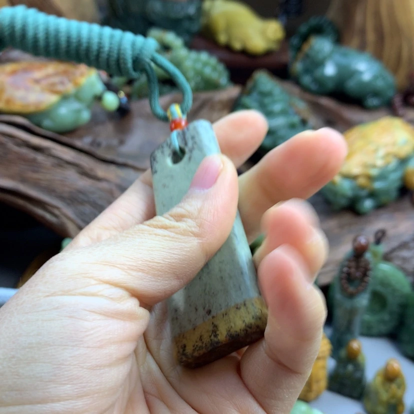 【闪购商品】岫岩河磨玉（透闪石质玉）挂件未镶嵌