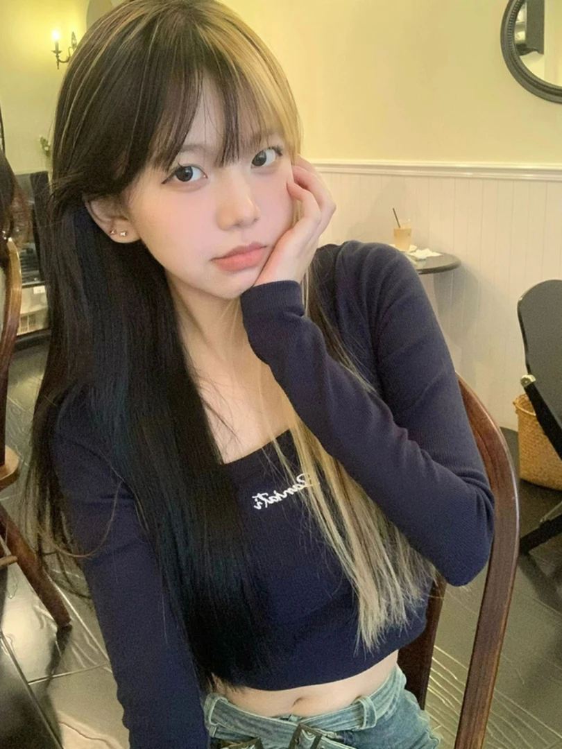 甜辣妹短款上衣女秋季2023新款美式复古修身独特别致韩系长袖T恤