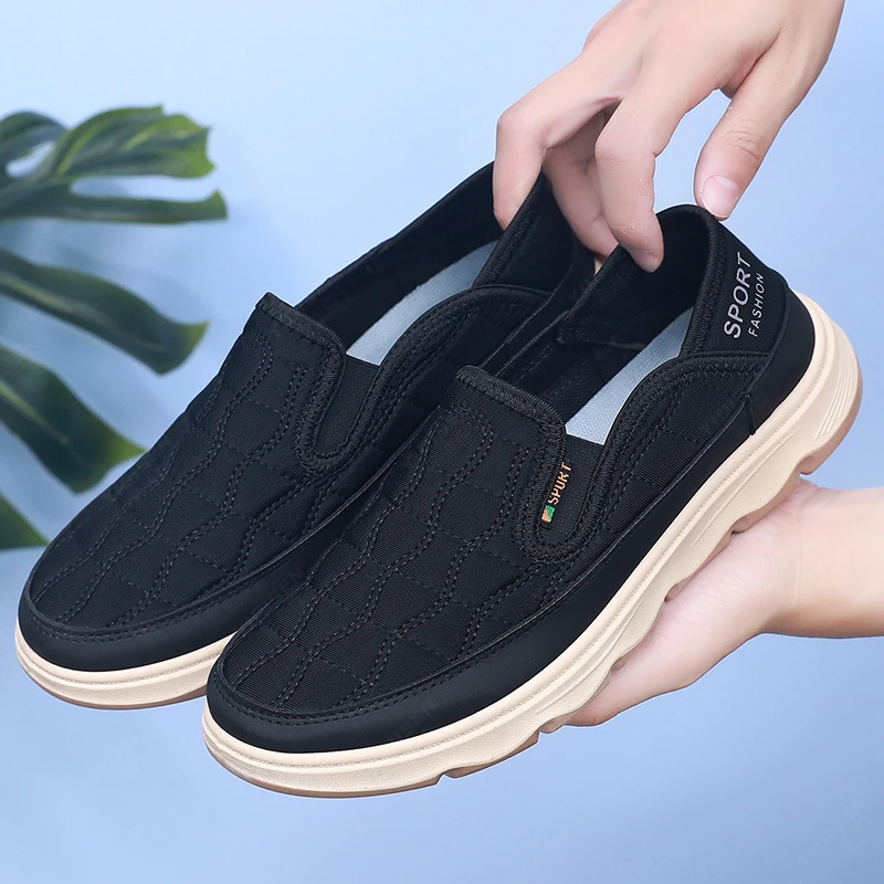 老北京布鞋秋季一脚蹬软底老年鞋大码舒适时尚休闲百搭透气黑色