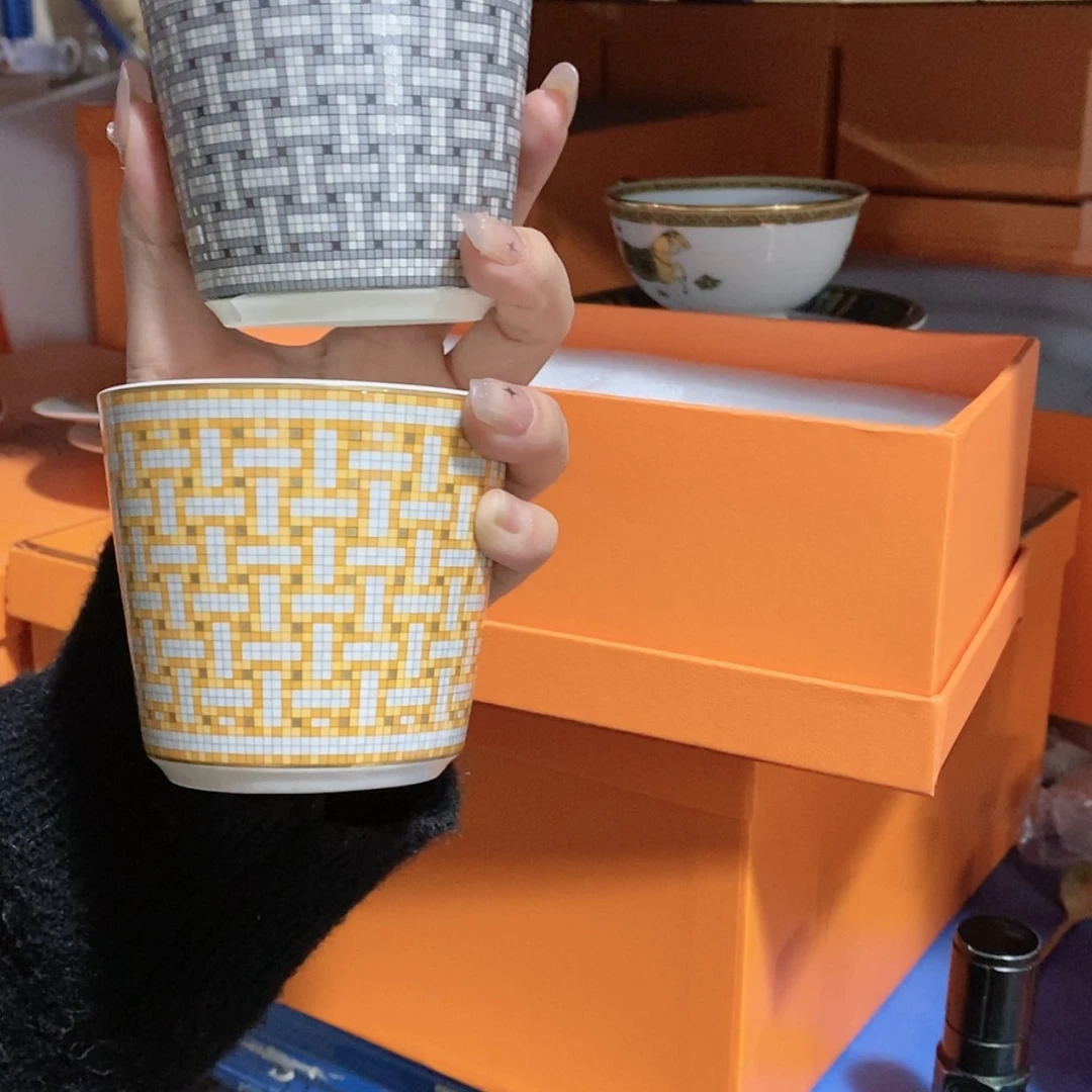 【闪购商品】骨瓷碟H52