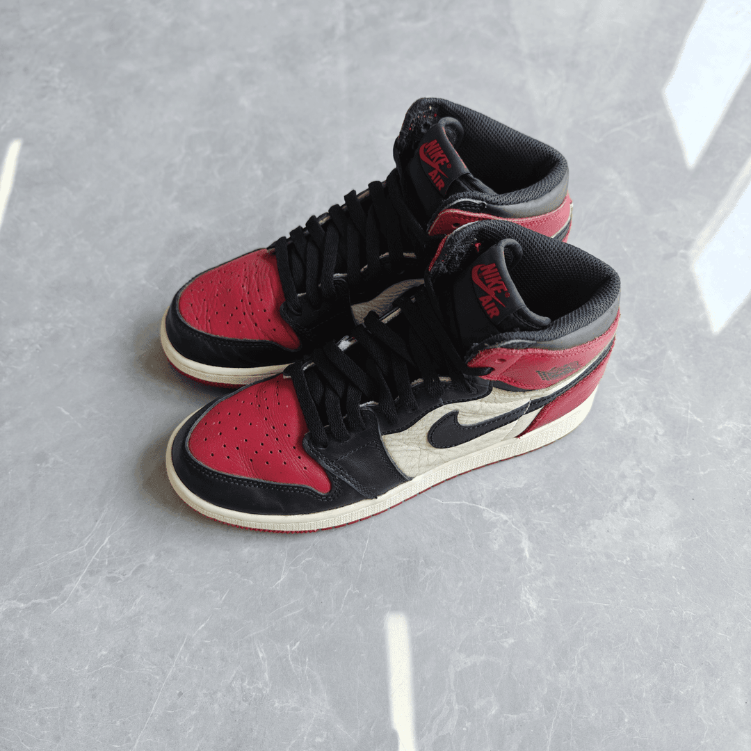 39码/Air Jordan aj1黑红脚趾板鞋/95新无盒鞋面微磨损/公价2499