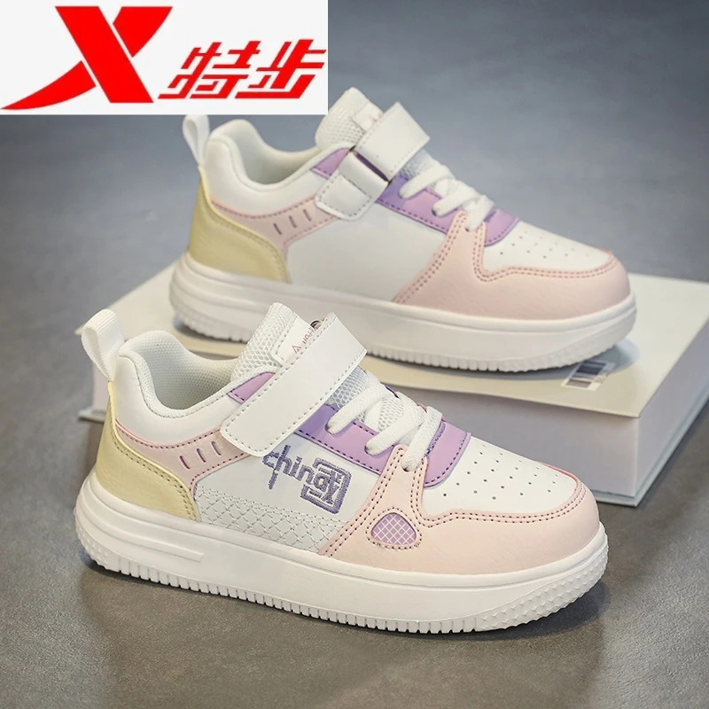 特步女童鞋子2023春秋新款皮面透气儿童运动鞋中大童爆款低帮女孩