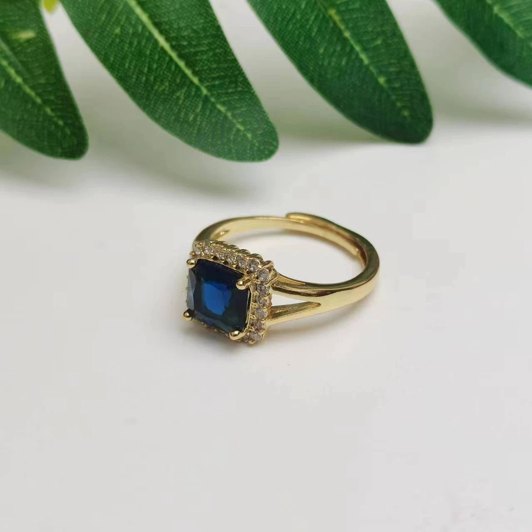 宝石蓝方形手饰【多样性发其一】