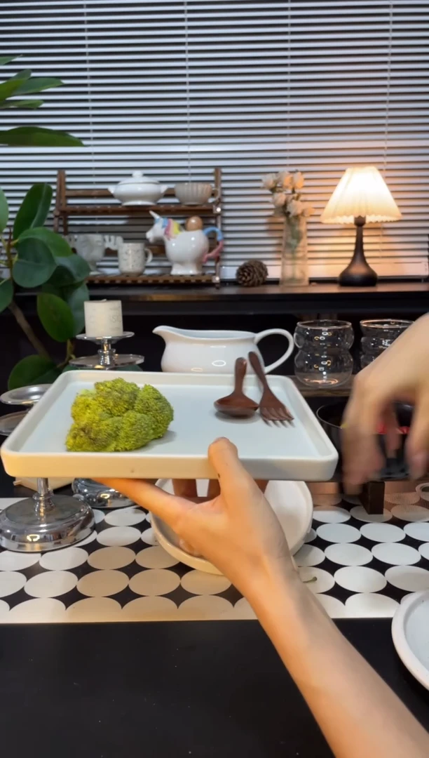 【闪购商品】盘陶瓷盘（单品不带刀叉）微瑕