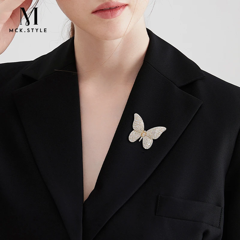 合金胸针 蝴蝶胸针女气质别针配饰精致西装胸花 高级感礼物送长辈