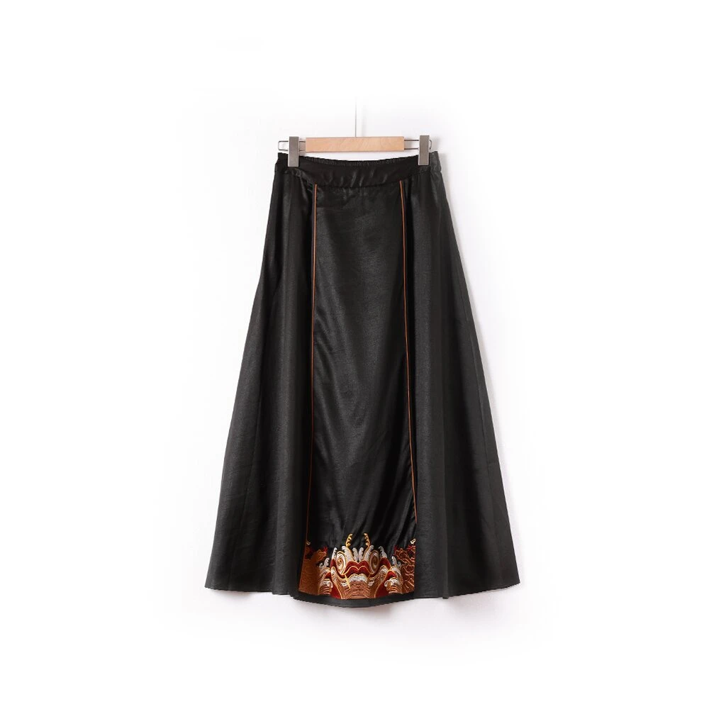 【澜亭絮絮】香云纱重缎刺绣马面裙09-1