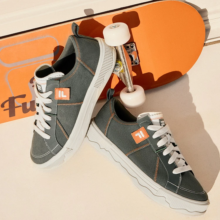 FILA FUSION斐乐男女款时尚百搭POP III滑板鞋春季新款运动帆布鞋