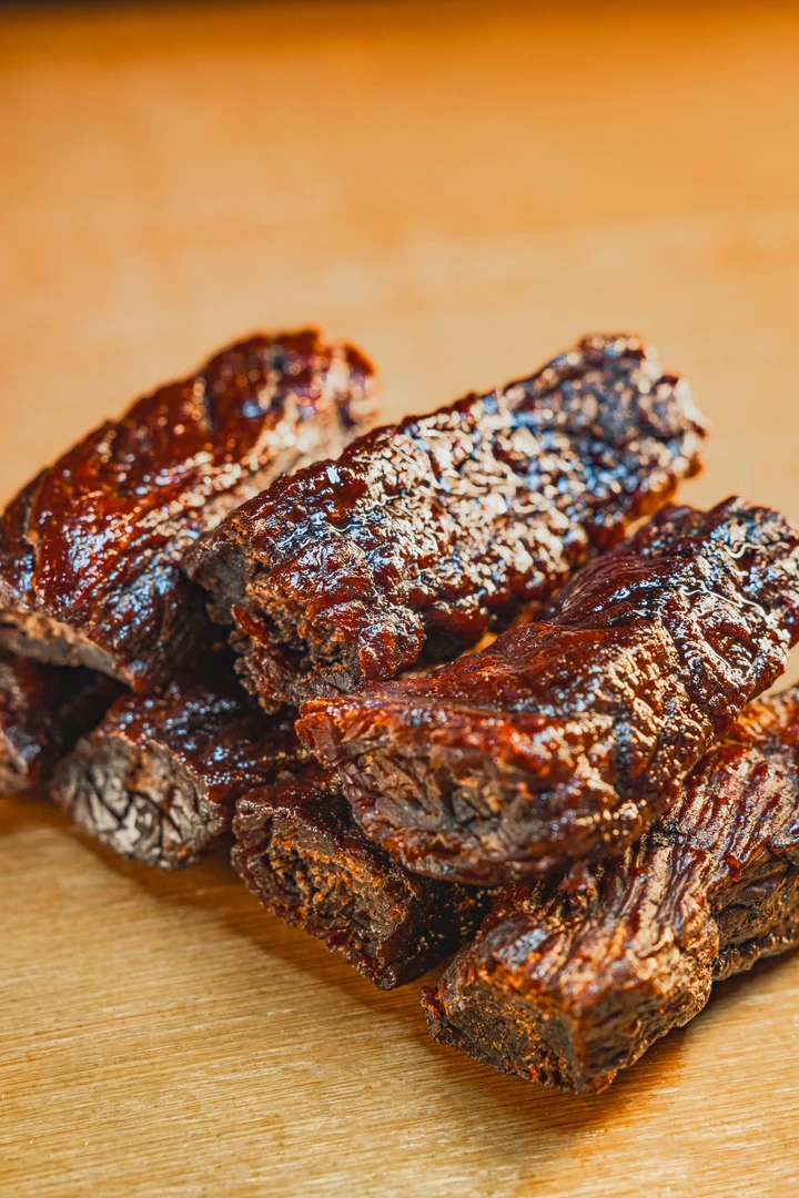 手工炭烤八成牛肉干