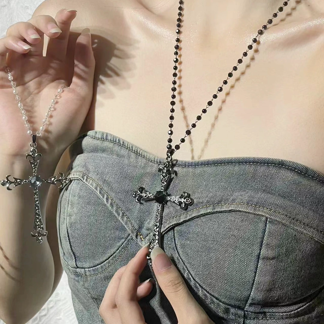 铜合金项链 1547千禧复古暗黑风十字架吊坠项链长款毛衣链纯欲