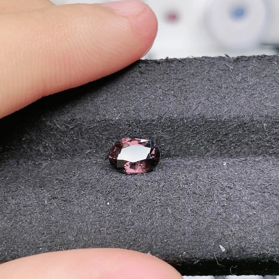 蓝宝石裸石未镶嵌1.45ct/142号