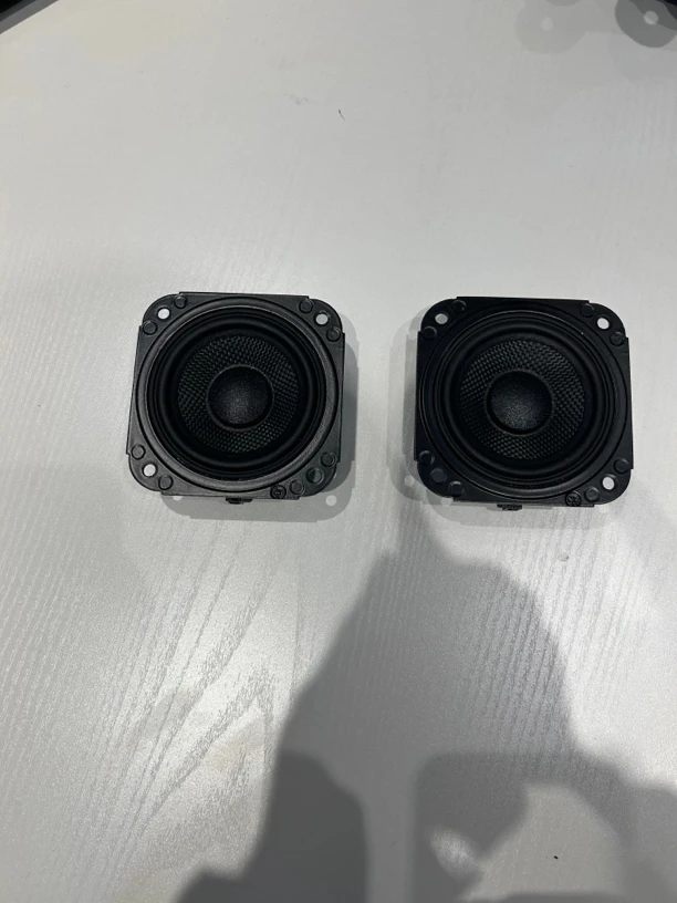 法拉利宝华中音3点5寸扬声器，一只的价格。