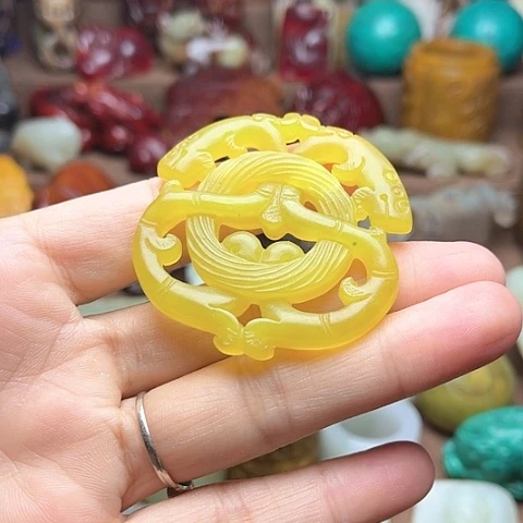 白玉菩提吊坠70。。