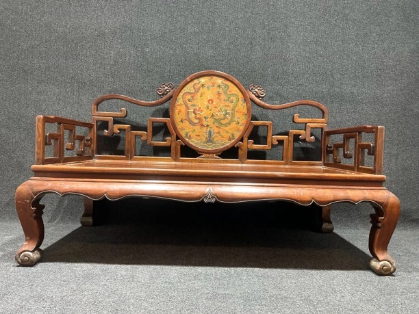 鲁班木器直播间精品美人榻