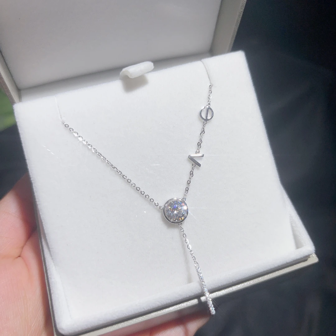 坠链均925银莫桑石 听夏 M-143