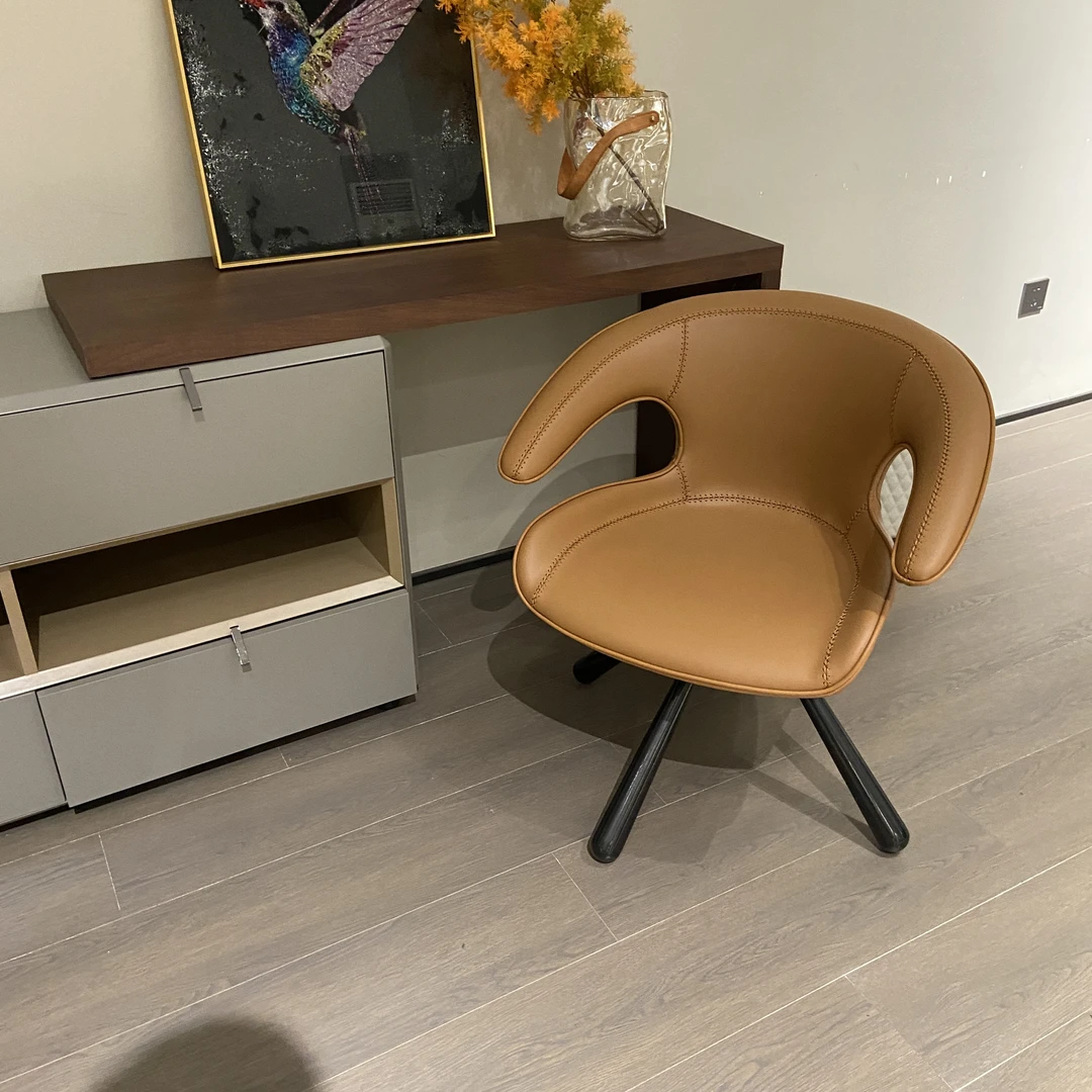 【毛毛】意式极简家用创意星云马鞍皮旋转书椅办公椅（600*680*750）