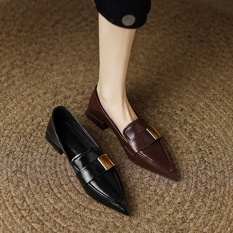 欧洲站软软真皮复古金属扣一脚蹬乐福鞋女尖头平底单鞋英伦小皮鞋