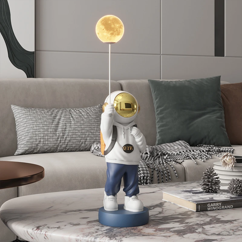 宇航员太空人大号装饰品暴力熊摆件轻奢灯电视柜高档乔迁新居礼品