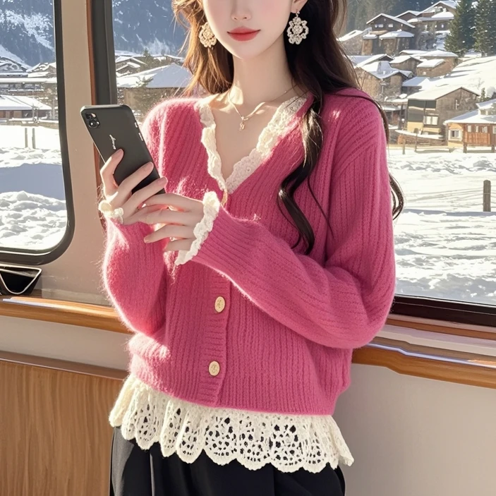 2025年秋冬气质高级感v领毛衣名媛洋气蕾丝拼接针织开衫上衣女装