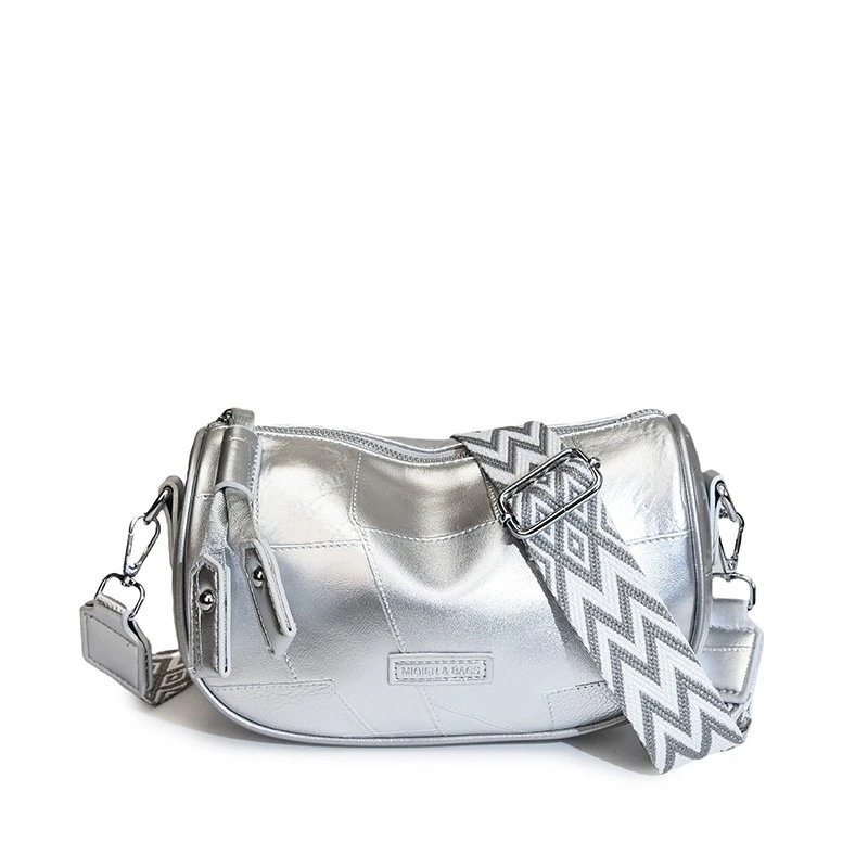 真皮质感网红时尚洋气复古斜挎包女包高级感爆款枕头包轻奢休闲