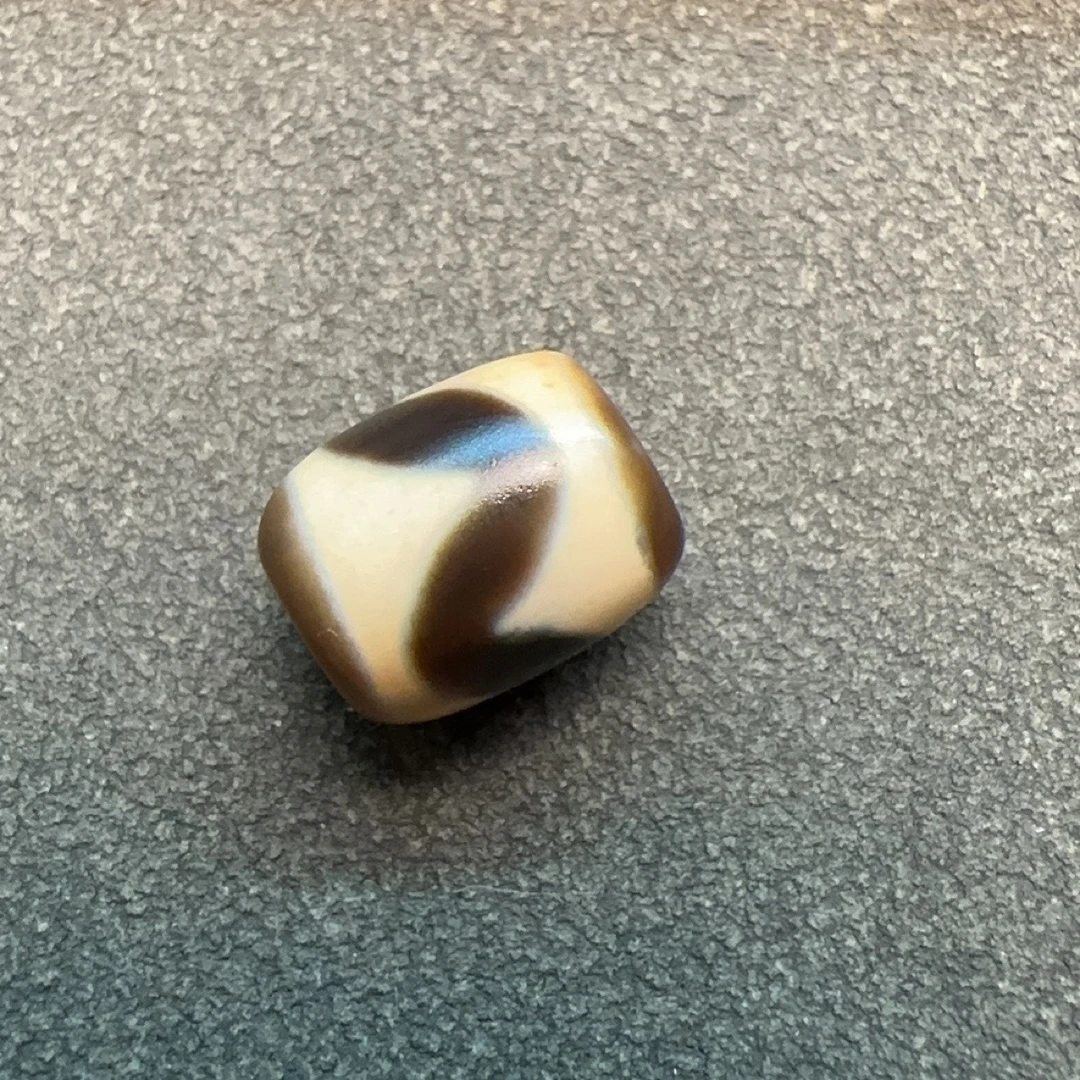 老油料满钙牙黄虎牙桶珠 炸漏 时尚手串 条纹玛瑙小对珠简约时尚