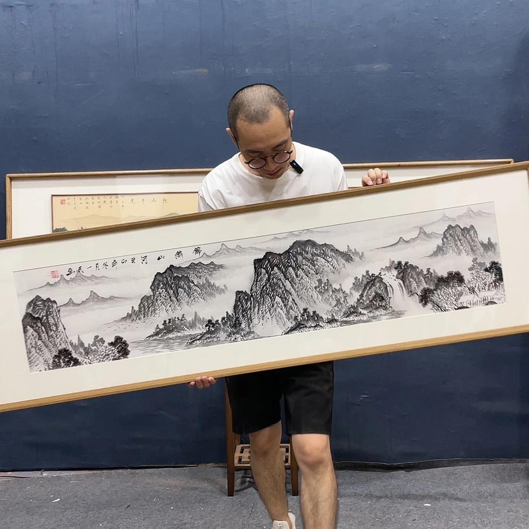 绘画带框绘画作品
