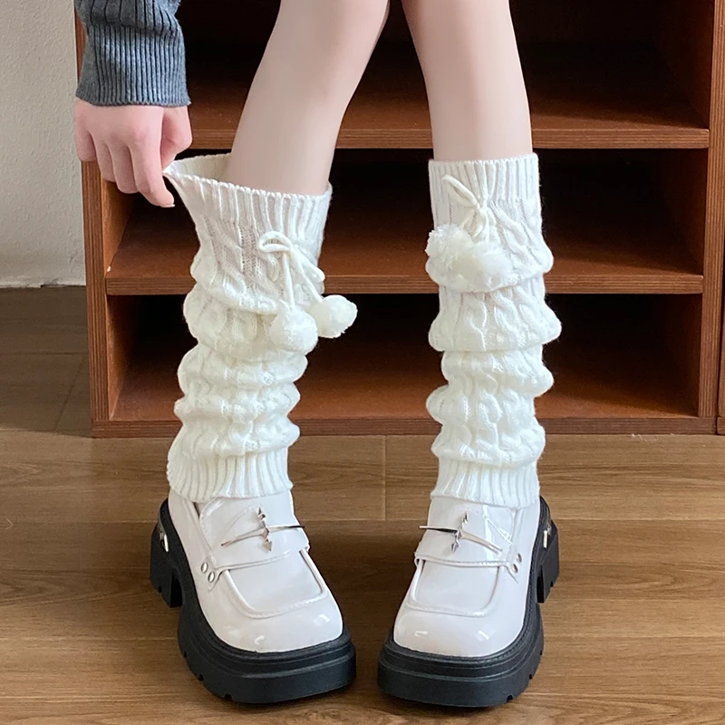 可爱洛丽塔腿套秋冬加厚保暖针织袜套带毛球显瘦日系jk白色堆堆袜