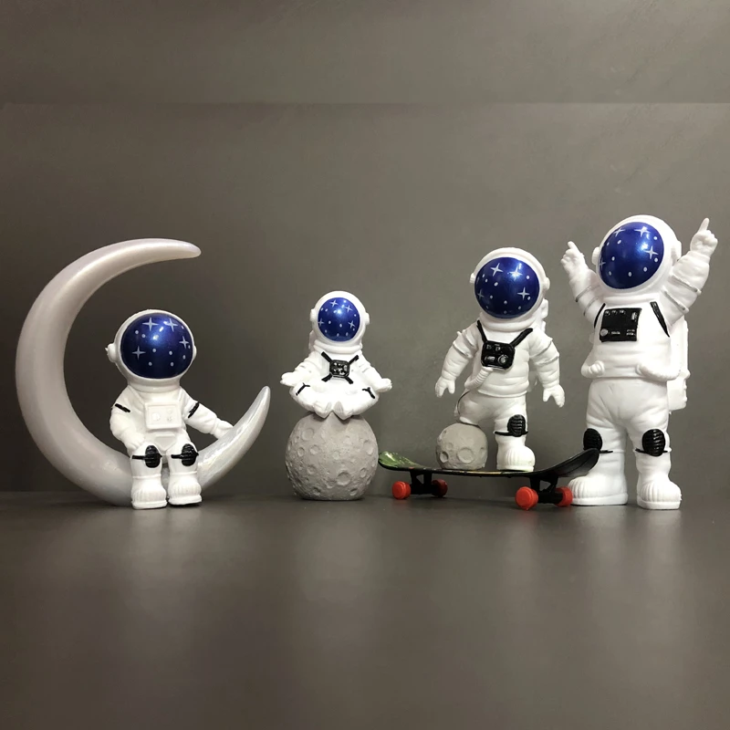 宇航员摆件小太空人车载装饰摆件创意可爱儿童房书房卧室桌面摆饰