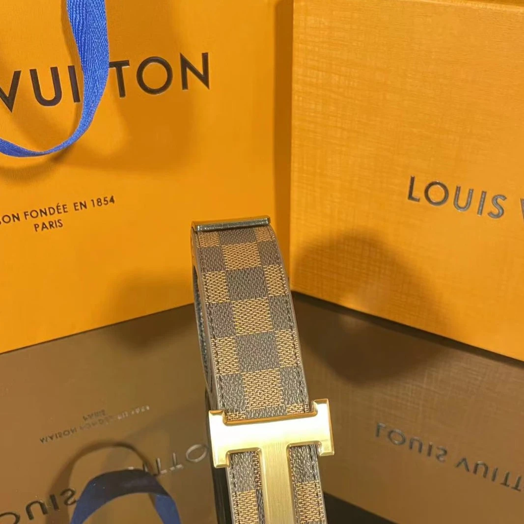 男士皮带休闲高档时尚百搭商务真皮男款潮流针扣平滑扣腰带裤腰带