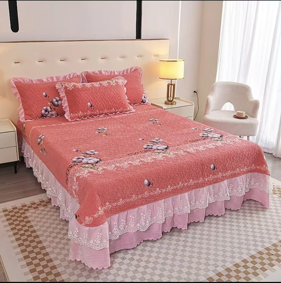 【床裙款床盖】宝宝高克重加厚牛奶绒夹棉床盖双蕾丝边（木棉花）