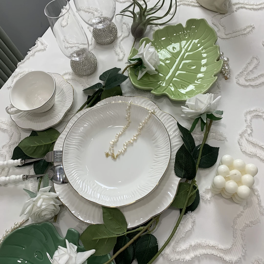 现代法式碗盘家用餐具法式轻奢描金日用餐具碗碟餐盘酒店餐具套装