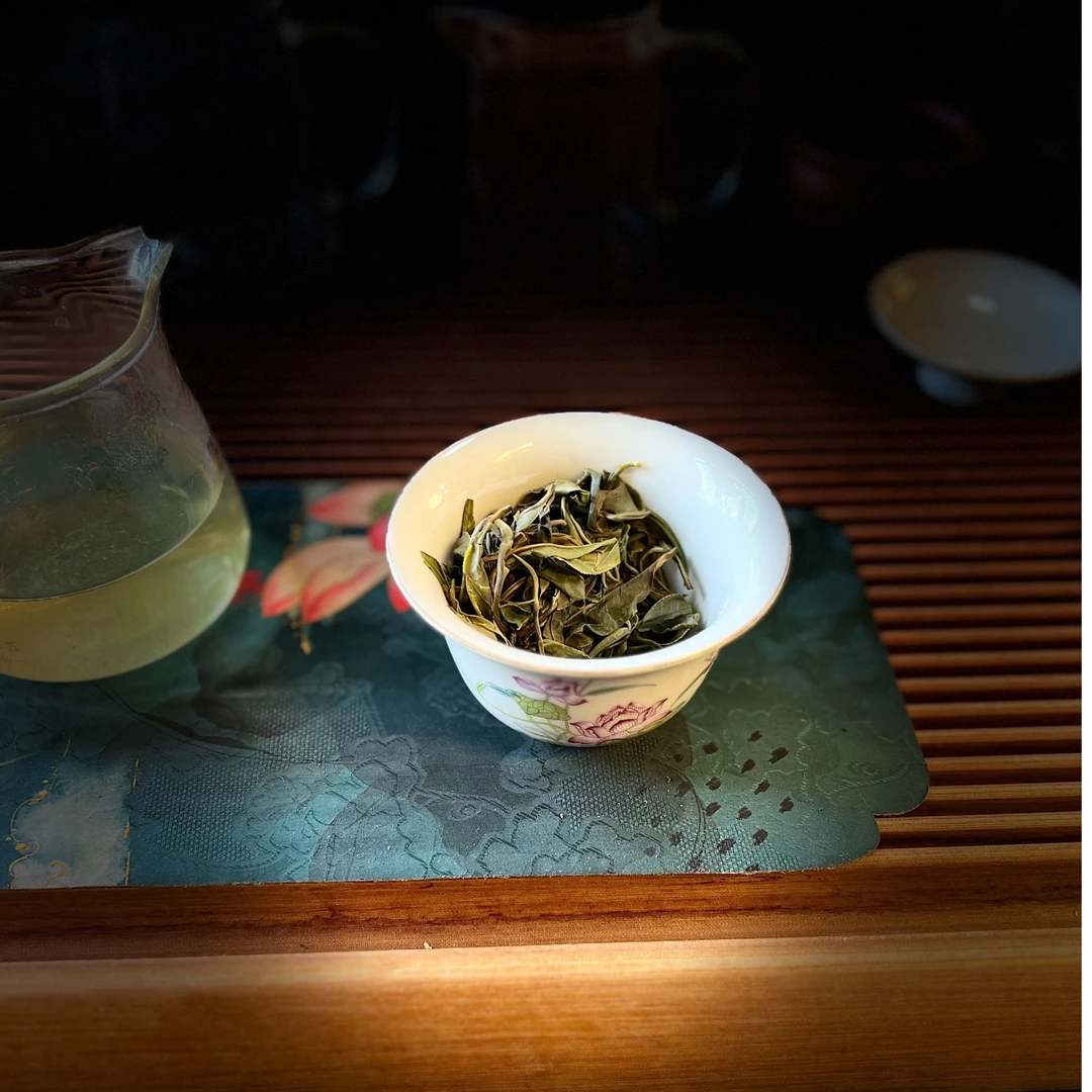 铜箐河2024年早春大树普洱生茶100g散料