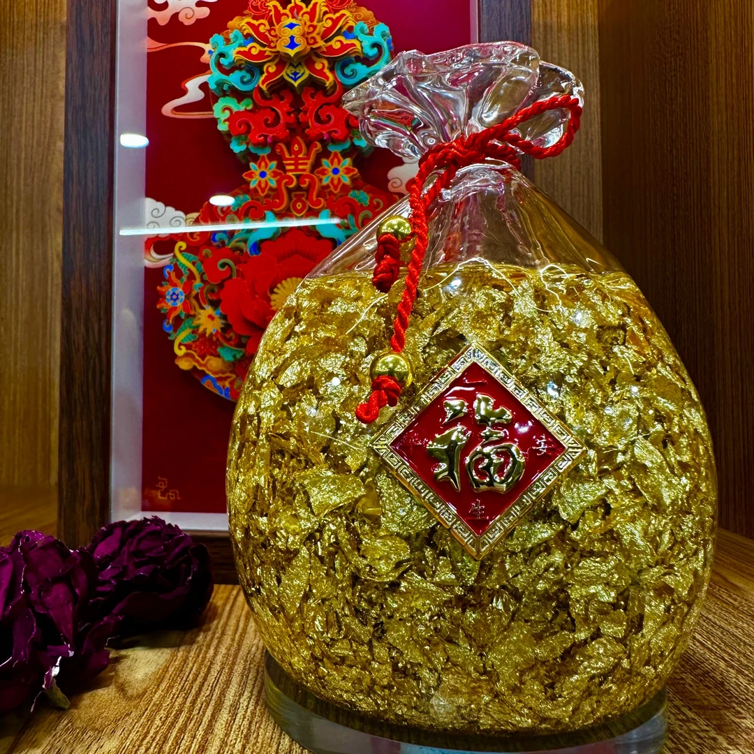 吸c 入库 东南亚金箔福袋摆件