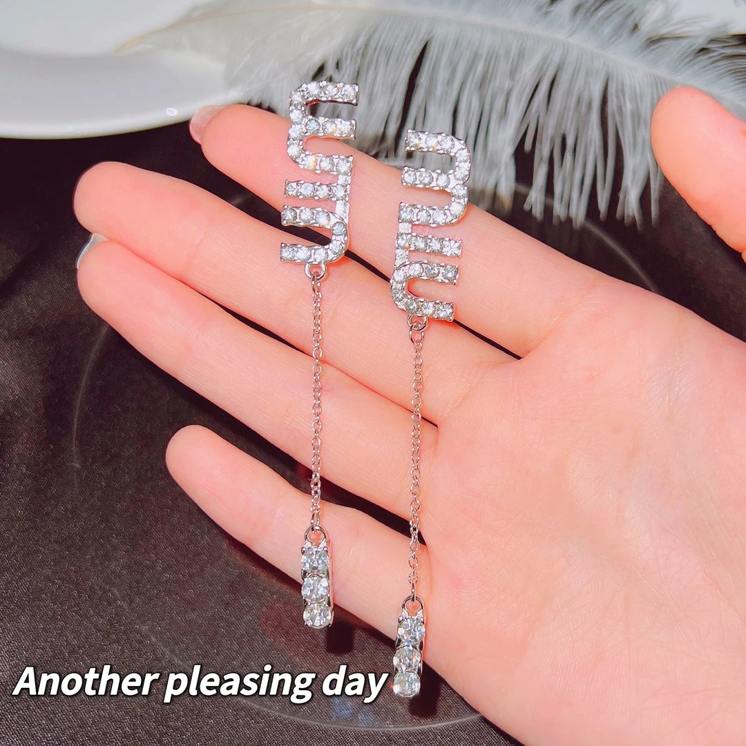 铜合金合成锆石耳饰 耳饰 法式轻奢时尚字母长款耳钉-E1298/1134