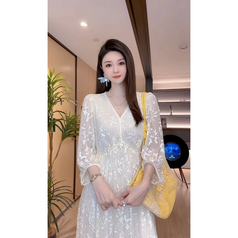 【深圳米熙儿】桑蚕丝重工刺绣绣花收腰莫奈花园风女装连衣裙Q527