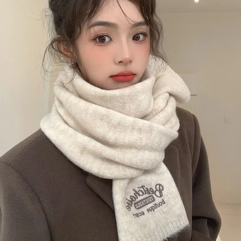 毛线围巾冬季女生2024新高级感韩版百搭围脖护颈加绒棕色针织围脖