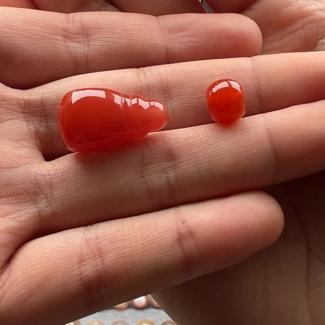 南红玛瑙三通：11.1未镶嵌褚*