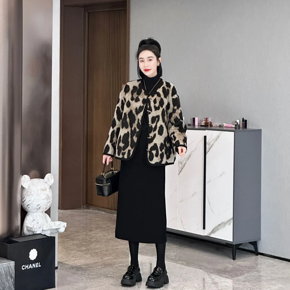 福利专场 冬季高级感复古街头宽松简约羽绒外套JL8909