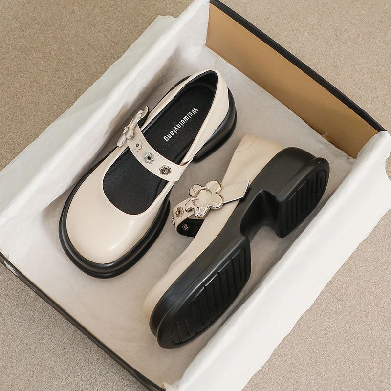 厚底玛丽珍鞋女一字扣粗跟百搭学院风jk小皮鞋复古大码女鞋41一43