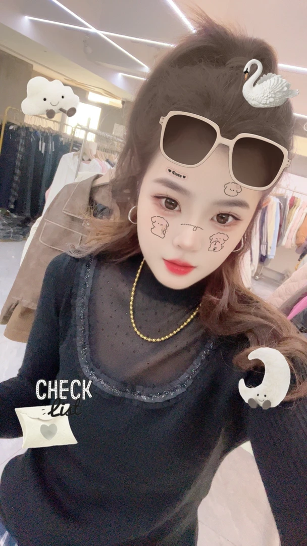 果果家拼接蕾丝亮钻针织毛衣打底